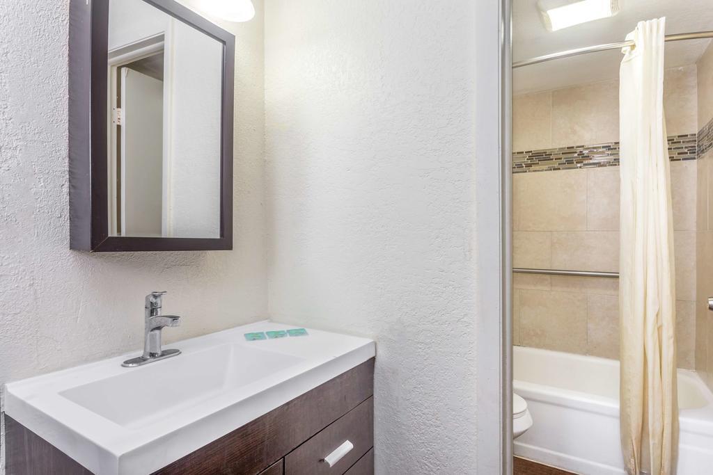 Econo Lodge Inn & Suites Florida City Kültér fotó
